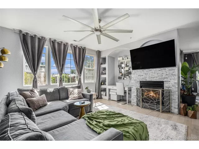 MLS: 9129520 Condo For Sale