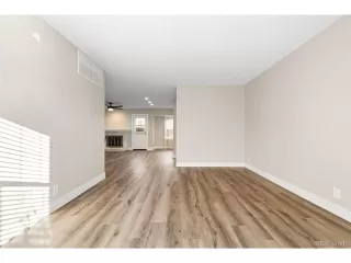 Photo #6: 9131523 Listing