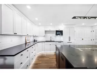 Photo #6: 9132062 Listing