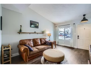 Photo #5: 9133007 Listing 