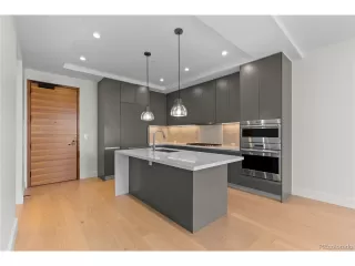 Photo #6: 9133628 Listing 