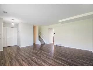 Photo #4: 9134878 Listing