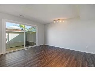 Photo #6: 9134878 Listing