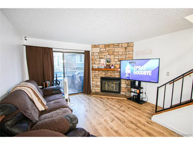 MLS: 9135089 Condo For Sale