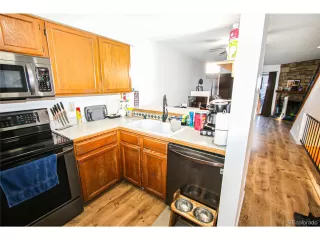 Photo #5: 9135089 Listing 