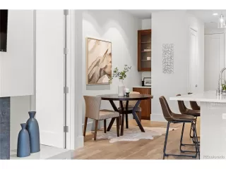 Photo #5: 9139566 Listing