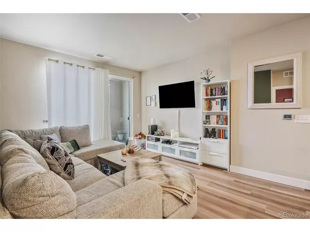 MLS: 9143271 Condo For Sale