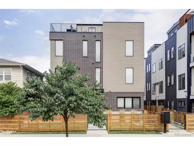 MLS: 9143281 Condo For Sale