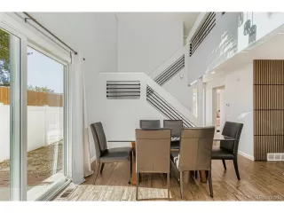 Photo #5: 9144300 Listing