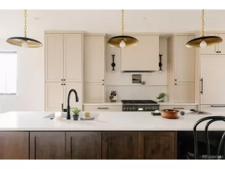 Photo #3: 9147155 Listing