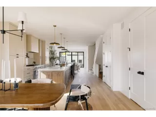 Photo #5: 9147155 Listing