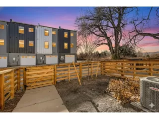 Photo #4: 9147398 Listing