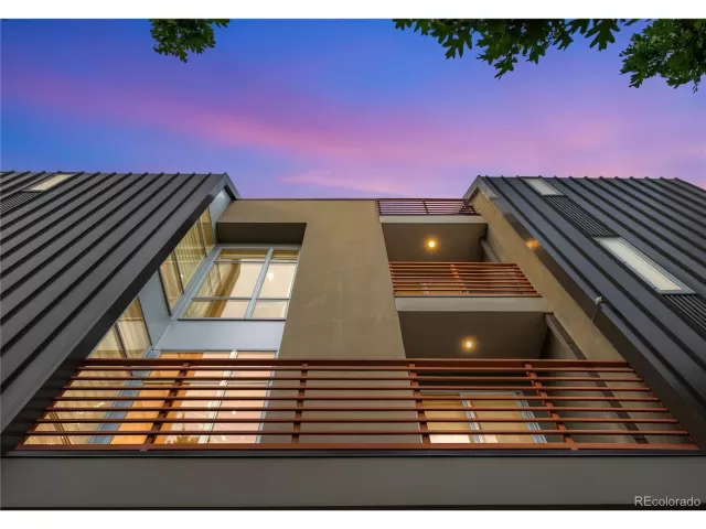 MLS: 9149056 Condo For Sale