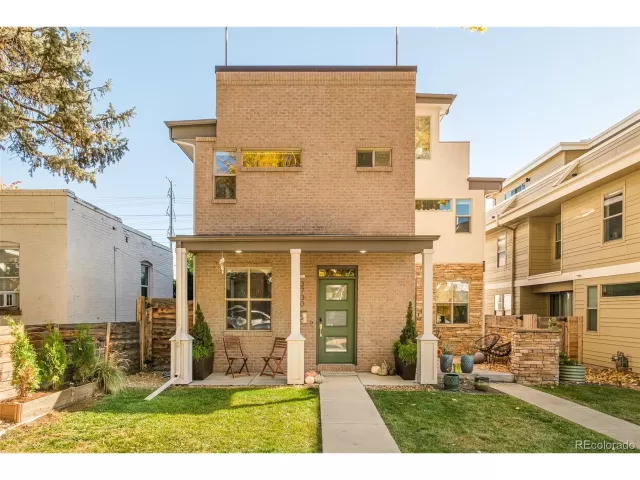 MLS: 9157118 Condo For Sale