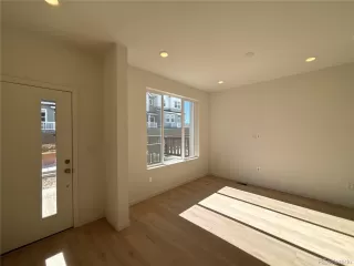 Photo #4: 9157677 Listing 