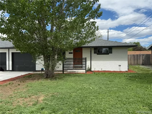 MLS: 9158589 Condo For Sale