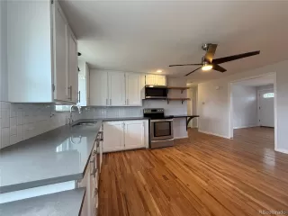 Photo #3: 9158589 Listing