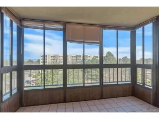 Photo #5: 9160067 Listing