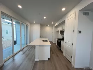 Photo #3: 9160298 Listing 