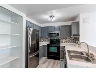Photo #4: 9161085 Listing