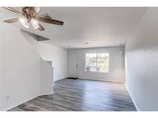 Photo #5: 9161085 Listing