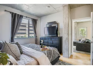 Photo #4: 9163153 Listing