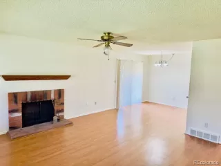 Photo #4: 9166269 Listing