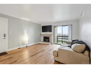 Photo #5: 9168728 Listing