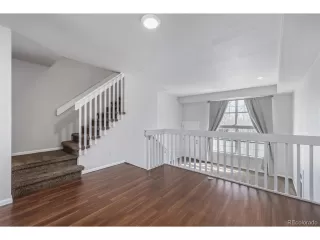 Photo #5: 9172061 Listing