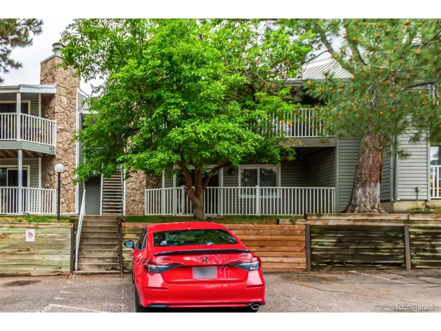 MLS: 9173001 Condo For Sale