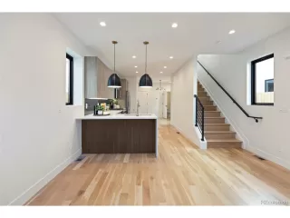 Photo #4: 9174281 Listing