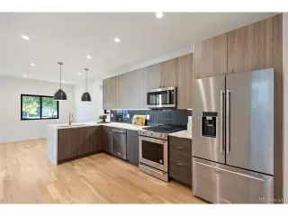 Photo #5: 9174281 Listing