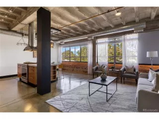 Photo #3: 9174304 Listing