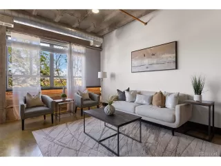 Photo #4: 9174304 Listing