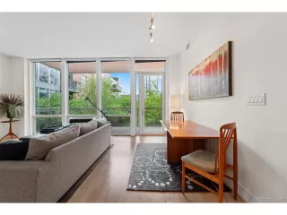 Photo #5: 9178387 Listing 