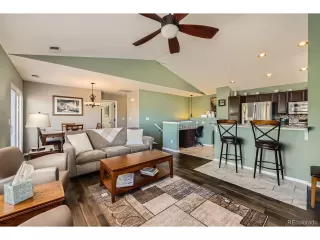 Photo #4: 9182374 Listing