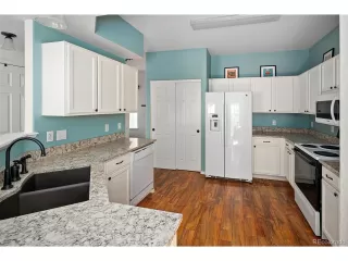 Photo #5: 9183349 Listing 