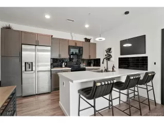 Photo #2: 9185640 Listing