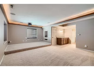 Photo #4: 9186158 Listing