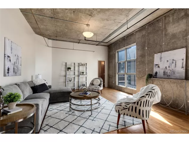 MLS: 9192902 Condo For Sale