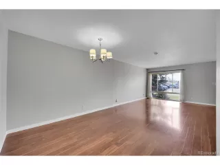 Photo #5: 9193815 Listing 