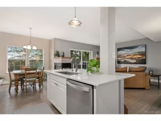 Photo #4: 9195745 Listing