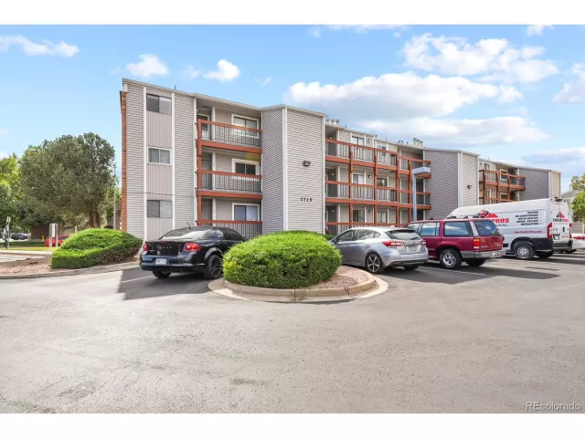 MLS: 9196114 Condo For Sale