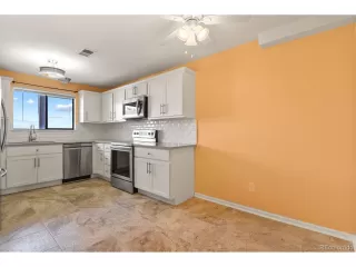 Photo #4: 9196114 Listing