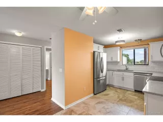 Photo #5: 9196114 Listing