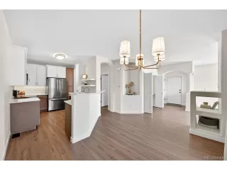 Photo #6: 9196823 Listing