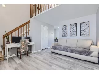 Photo #5: 9196953 Listing 