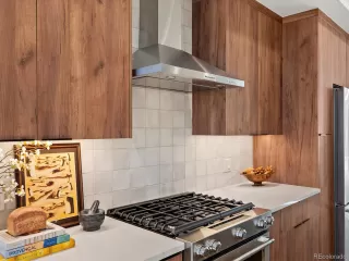 Photo #6: 9197448 Listing