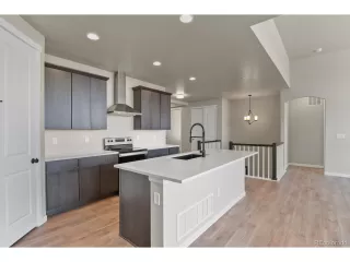 Photo #5: 9198506 Listing