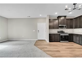 Photo #3: 9199979 Listing